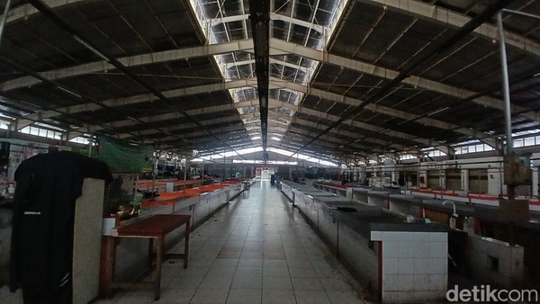 Potret Pasar Modern di Pamulang Tangsel, Banyak Kios-Los Kosong