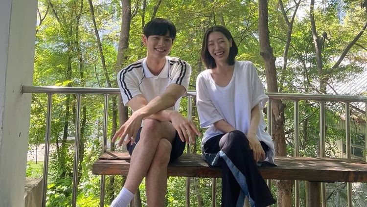 7 Gaya Ryu Da-in, Pacar Lee Chae-min Bon Appetit Your Majesty di Dunia Nyata