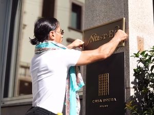 Salt Bae Buka Restoran Steak Baru di Italia, Begini Persiapannya!