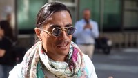 Walaupun diguncang isu popularitasnya yang padam, Chef Nusret Gökçe atau dikenal dengan nama Salt Bae, tak pernah gentar. Ia kembali membuka cabang restorannya di Eropa. Foto: Instagram/nusr_et