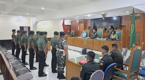 Sidang 10 prajurit TNI terkait kasus penganiayaan di Pengadilan Militer III-14 Denpasar, Senin (29/9/2025). (Ahmad Firizqi Irwan/detikBali)