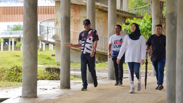 Wali Kota Kendari Siska Karina Imran di Taman Kota Kendari, Sulawesi Tenggara (Sultra).