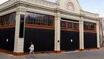 Starbucks Tutup Ratusan Gerai, Termasuk Roastery Ikonik Seattle AS
