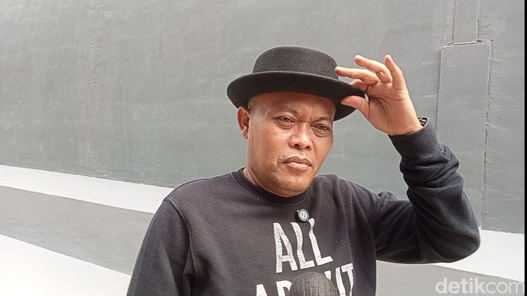 Alasan Sule Setop Cat Rambut