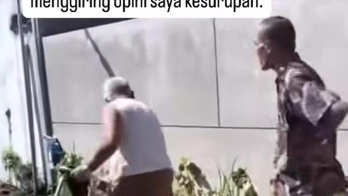 Tangkapan layar saat eks dosen UIN Malang diintimidasi pria dan tetangganya Sahara