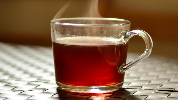 10 Manfaat Teh Tawar Hangat Jika Dikonsumsi Setiap Hari, Bikin Wajah Berseri!
