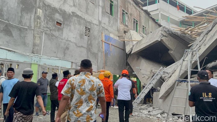 Wagub Jatim Emil Dardak datangi Ponpes Al Khoziny Sidoarjo yang ambruk