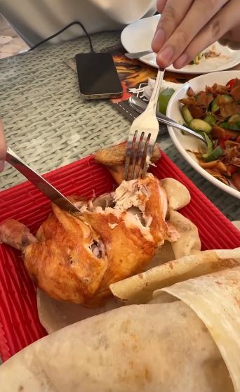 Willie Salim cicip kuliner khas Palestina