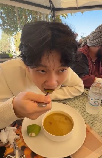 Willie Salim cicip kuliner khas Palestina