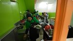 Andre Taulany Kalap Makan di Warung Nasi Ussy dan Andhika Pratama
