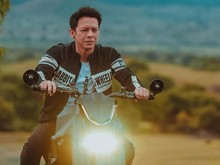 Syuting Dilan, Ariel NOAH Bakal Gas Motoran Terus