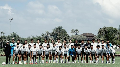 Tim EPA Bali United U-16 dan U-18 seusai mengikuti metode pelatihan Ekkono di Bali United Training Center. /Dok. Bali United