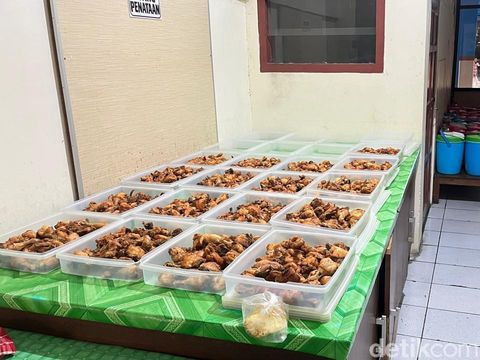 Dapur sehat di SD Muhammadiyah 1 Ketelan, Kota Solo, Selasa (30/9/2025).