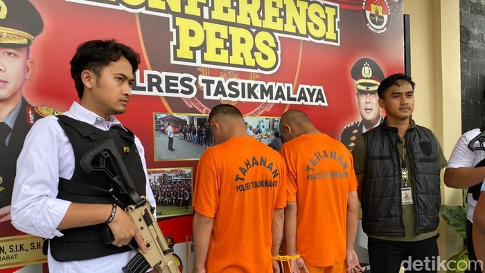 Dua pencuri dengan modus angkut motor ke dalam mobil di Tasikmalaya ditangkap polisi