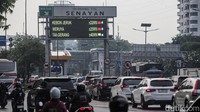 GT Senayan sempat dibakar saat kerusuhan terjadi bulan Agustus lalu.