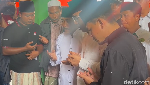 Kunjungi Ponpes Al Khoziny, Ketua PBNU Gus Yahya Ajak Doa Bersama