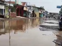 Lautan Lubang di Jalan Gebang Udik Cirebon