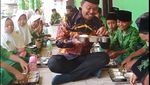 MBG Core di TikTok Ini Tunjukkan Momen Kocak Murid Makan MBG