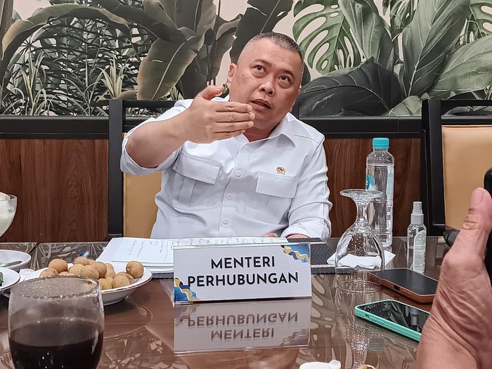 Menteri Perhubungan Dudy Purwagandhi