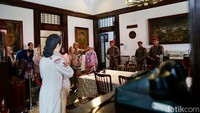 Koleksi peninggalan Jenderal Nasution dipamerkan sebagai pengingat peristiwa G30S/PKI, termasuk kisah gugurnya Ade Irma Suryani dan ajudan Pierre Tendean.  
