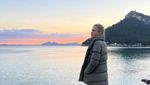 Foto Santai ala Nicole Kidman di Pantai