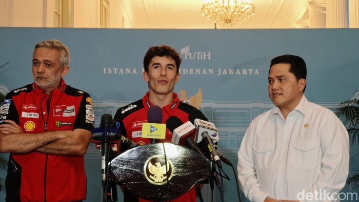 Pembalap Marc Marquez telah tiba Jakarta dan bertemu Presiden Prabowo Subianto di Istana Negara menjelang seri balapan MotoGP Mandalika 2025. (Eva/detikcom)