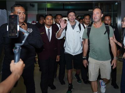 Potret Valentino Rossi Tiba di Jakarta, Siap Sapa Penggemar