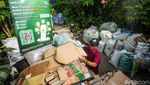 Potret Warga Tangerang Nabung Emas Dari Sampah