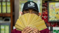 Kini, jumlah anggota Bank Sampah Darling telah berkembang dari 50 menjadi 300 nasabah yang tersebar di 12 RW. Rata-rata sampah yang terkumpul mencapai 3-5 ton setiap bulan. 