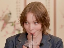 6 Model Rambut Varsity Bob Terbaru, Bikin Wanita Tampak Awet Muda