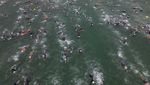 Ratusan Perenang Taklukkan Laut Dakar Menuju Pulau Bersejarah Goree