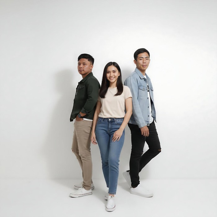 Reza Hesa dan Dangska Reza Hesa dan Dangska debut dengan single Karina, lagu tentang cinta dan harapan.