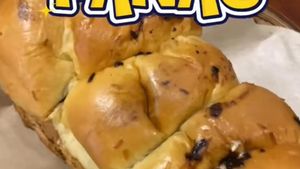 Video: Roti Cokelat Keju Paling Viral di Suryakencana!