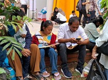 Perjuangan Pencari Kerja Tak Lagi Muda di Job Fest, Anak-Istri Menemani