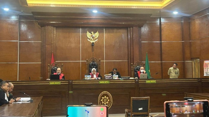 Sidang Putusan Razman tanpa dihadiri Razman