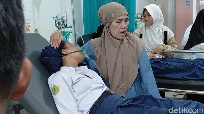 Siswa Garut diduga keracunan MBG