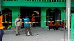 Petugas Sterilkan Area Ponpes Al Khoziny Sidoarjo yang Ambruk