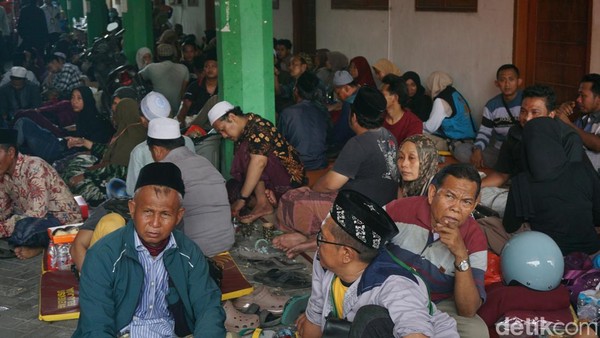Potret Keluarga Santri Korban Ambruknya Ponpes di Sidoarjo