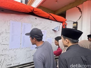 Situasi Ponpes Al Khoziny Usai Ambruk, Keluarga Cemas Tunggu Kabar Anak