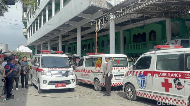 Situasi di Ponpes Al Khoziny Sidoarjo usai ambruk