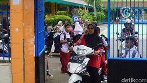 Suasana SDN 01 Gedong Pascakeracunan MBG