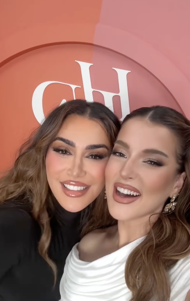 Dengan penuh percaya diri, Tasya bahkan meminta Huda menirukan kalimat nyeleneh “janda hot.” Tanpa ragu, Huda mengulanginya sambil tertawa, menciptakan suasana seru yang langsung jadi sorotan warganet.Foto: dok. Instagram @tasyafarasya