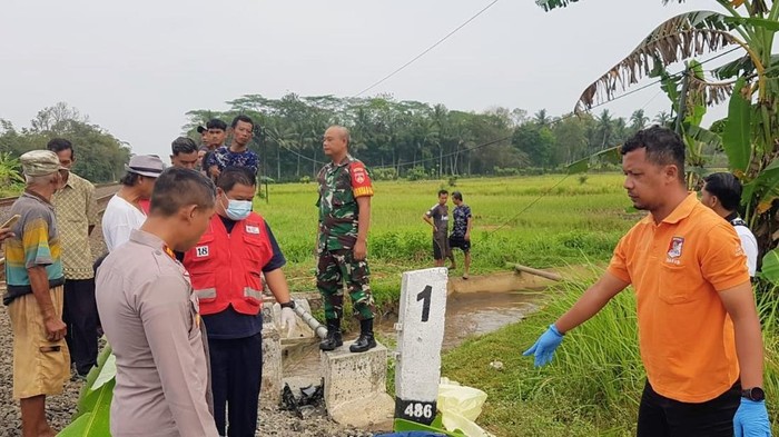 TKP pemotor tewas tertabrak kereta api di Purworejo, Selasa (30/9/2025).