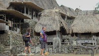 Pemerintah daerah berharap tren kunjungan ini bisa terus meningkat dan memberi dampak positif bagi ekonomi masyarakat sekitar. ANTARA FOTO/Mega Tokan