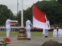 Upacara Hari Pahlawan 2025 Pakai Baju Apa? Simak Aturan Resminya