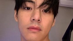 Potret V BTS Si Pria Tertampan di Planet Bumi 2025