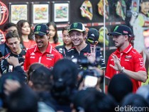 Valentino Rossi Disambut Meriah Fans di Jakarta