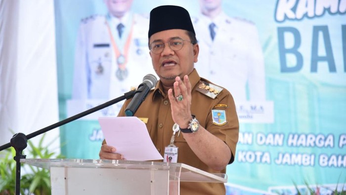 Walkot Jambi Maulana