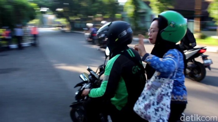 ASN Subang Naik Angkot dan Ojol ASN Subang Naik Angkot dan Ojol