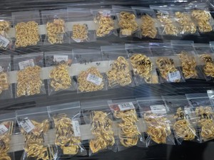 Bea Cukai Gagalkan Penyelundupan 2,5 Kg Emas dari Malaysia